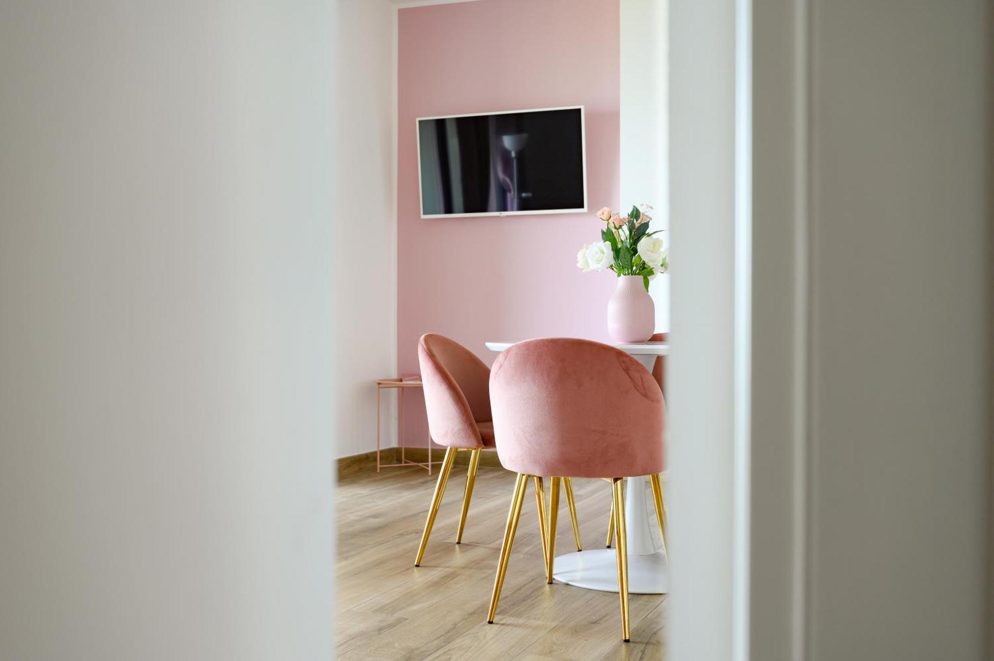 Casa Vacanze Maddalena - Palazzetto Sul Lago - Diamante Rosa Marta Exterior foto